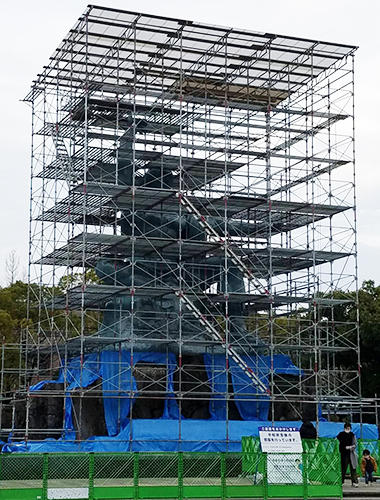長崎平和記念像改修工事1「組み上がり」